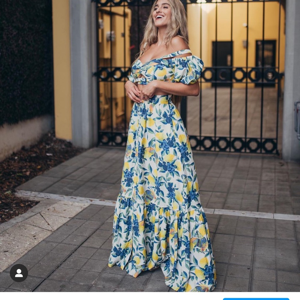 Beautiful set skirt and top